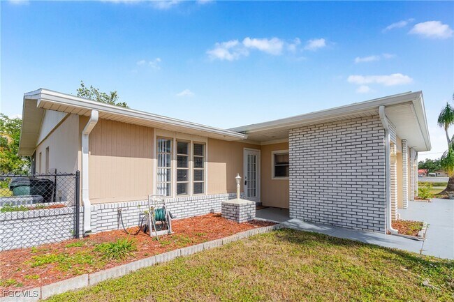 Foto del edificio - 6014 Deming Ave