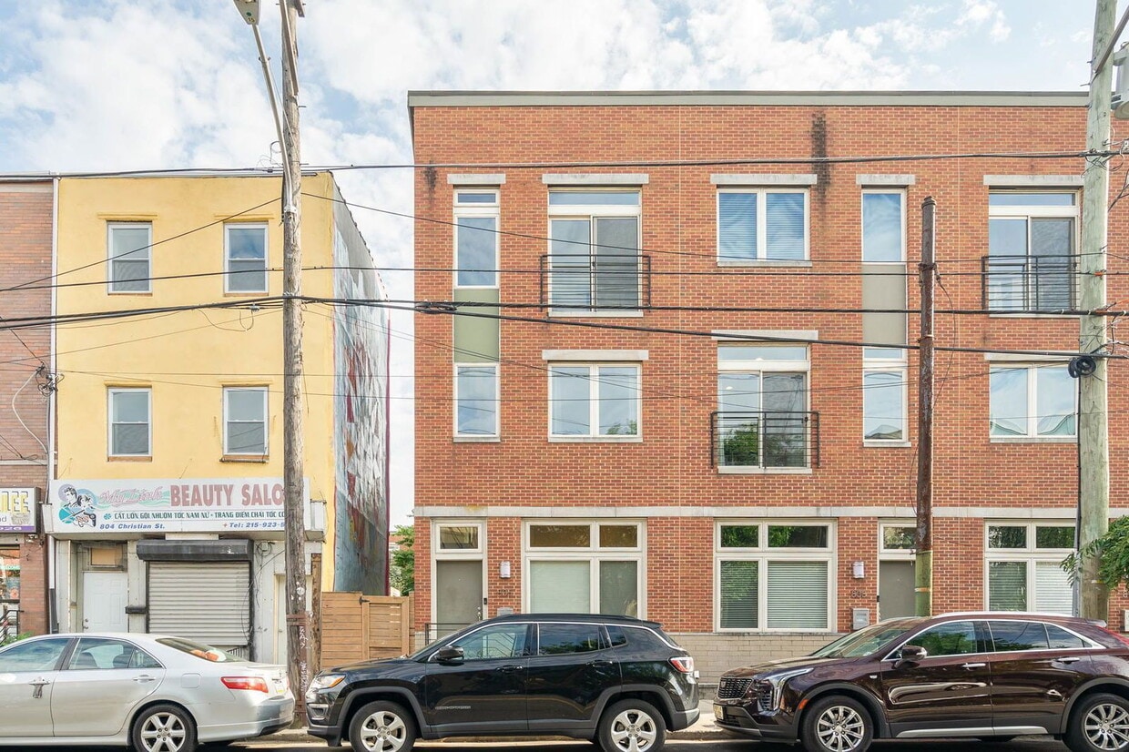 Photo - 806 Christian Street