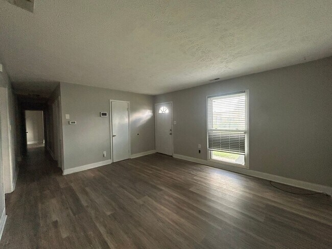 Building Photo - 5752 Edmeston Dr