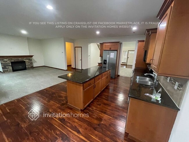 Building Photo - 109 Ames St NE