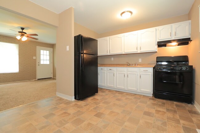 Building Photo - 10418 Olney