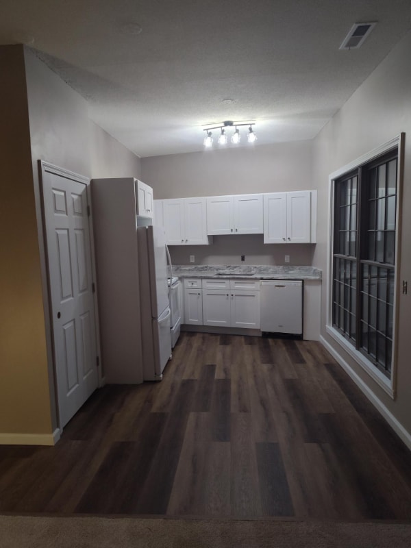 Foto principal - 96 Poquonock Ave