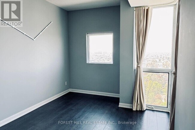Photo du bâtiment - 5162 Yonge St