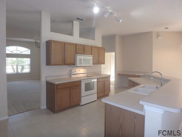 Foto del edificio - 5 Emerald Ln