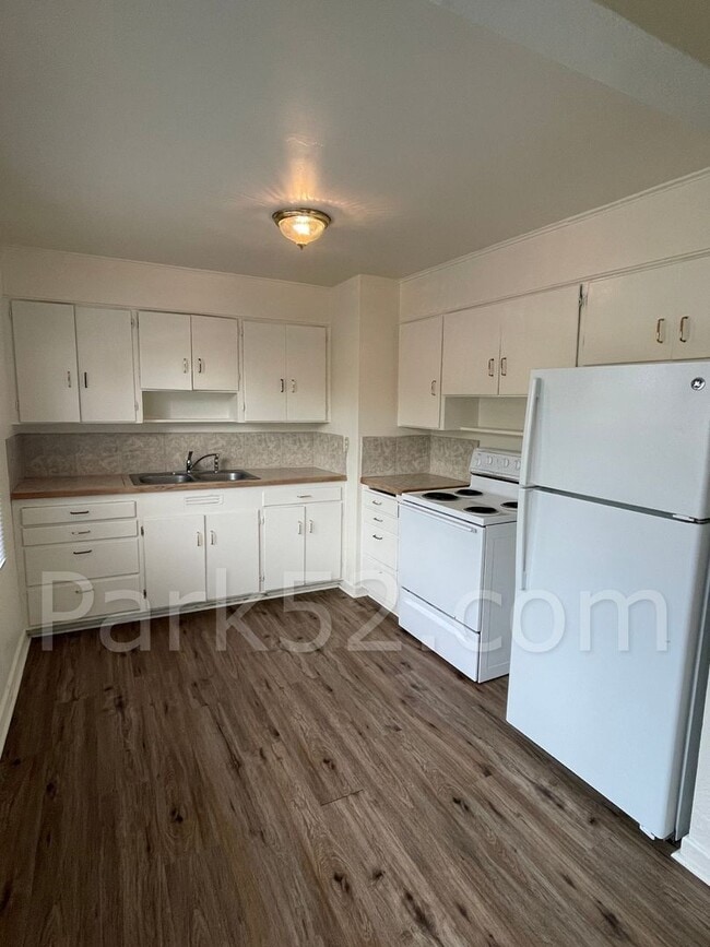 Building Photo - 9133 Veterans Dr SW