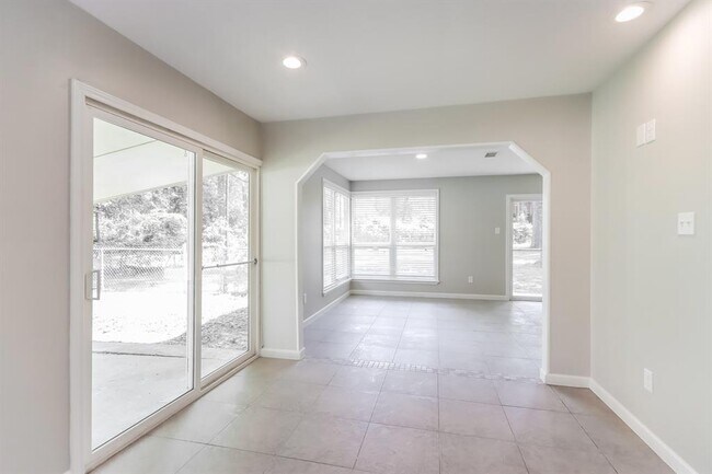 Foto del edificio - 24518 Pine Canyon Dr