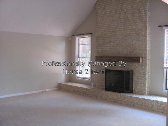 Building Photo - 1703 Caesar Ln