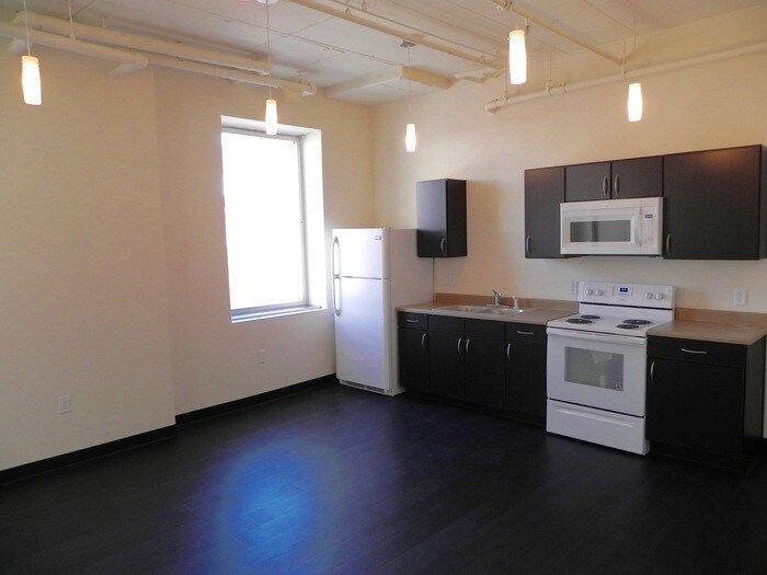 Primary Photo - New! Affordable! Downtown Loft!