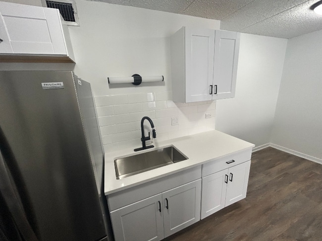 Foto del edificio - 9128 W Terrace Dr