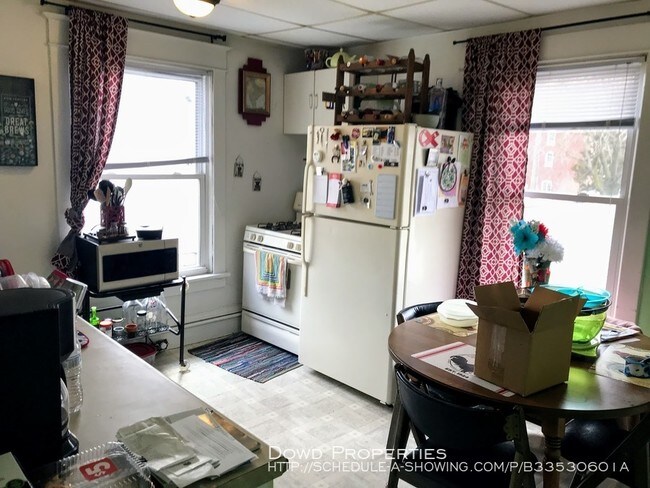 Foto del edificio - 403 E Monroe St