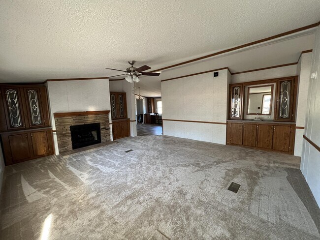 Building Photo - 304 McAlister Dr