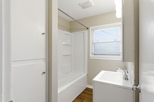 Foto del edificio - 1904 Wickham Way