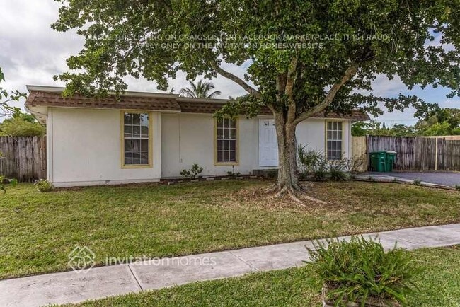 Foto del edificio - 6904 NW 79th St