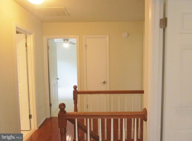 Building Photo - 5201 Mornington Ct