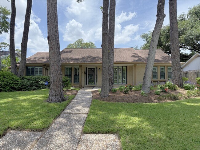 Foto del edificio - 5007 Shady Nook Ct