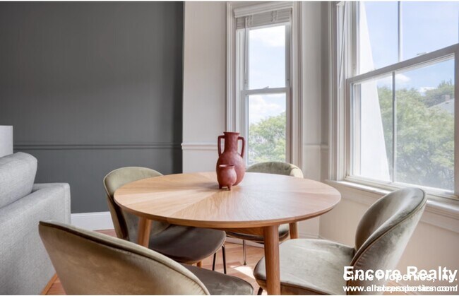 Foto del edificio - 1611 Tremont St