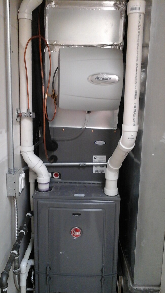 furnace - 9565 Franklin Ave