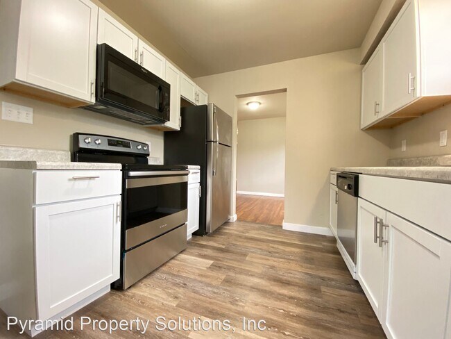Building Photo - 3 br, 1.5 bath House - 3309 E 29th St