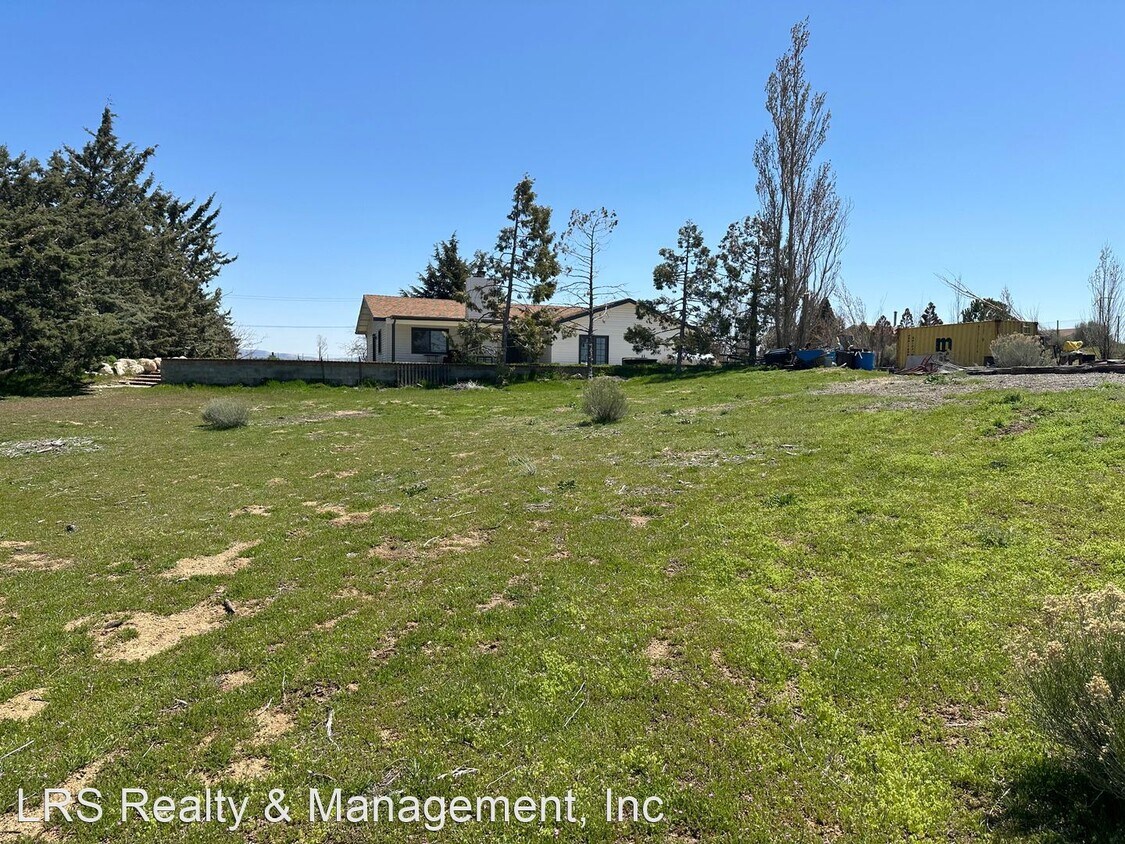 Primary Photo - 5 br, 2 bath House - 21705 Winesap St.