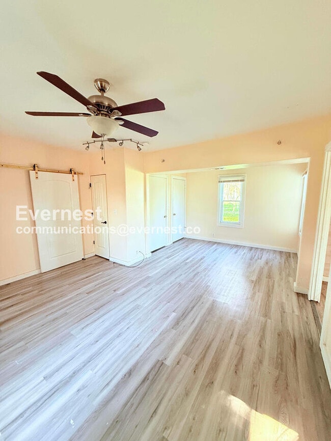 Foto del edificio - 2314 Airline Ave