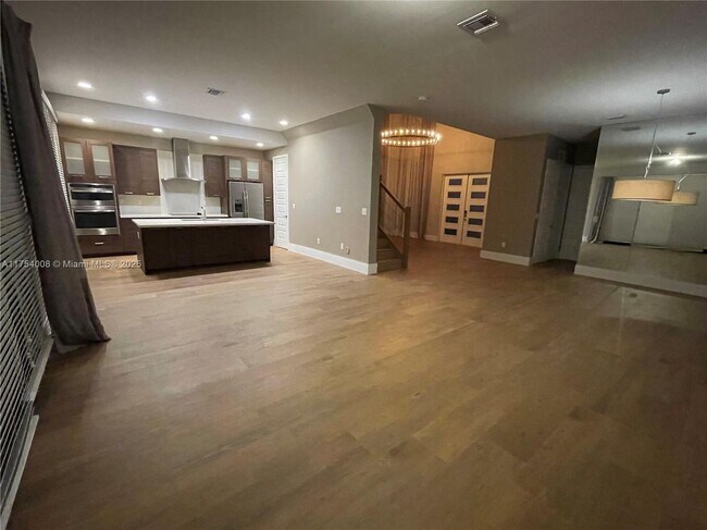 Foto del edificio - 16002 SW 136 Way