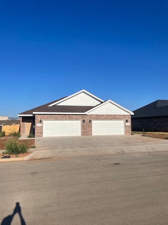 Building Photo - 7328 Mountain View Rd