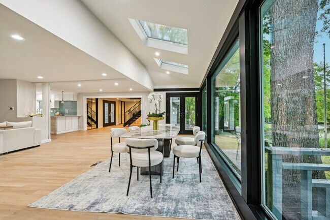 Foto del edificio - 10 Oakridge Ave