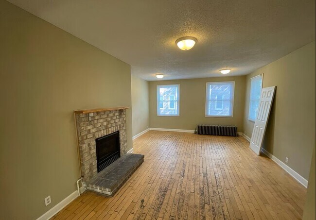 Foto del edificio - 1121 7th St SE