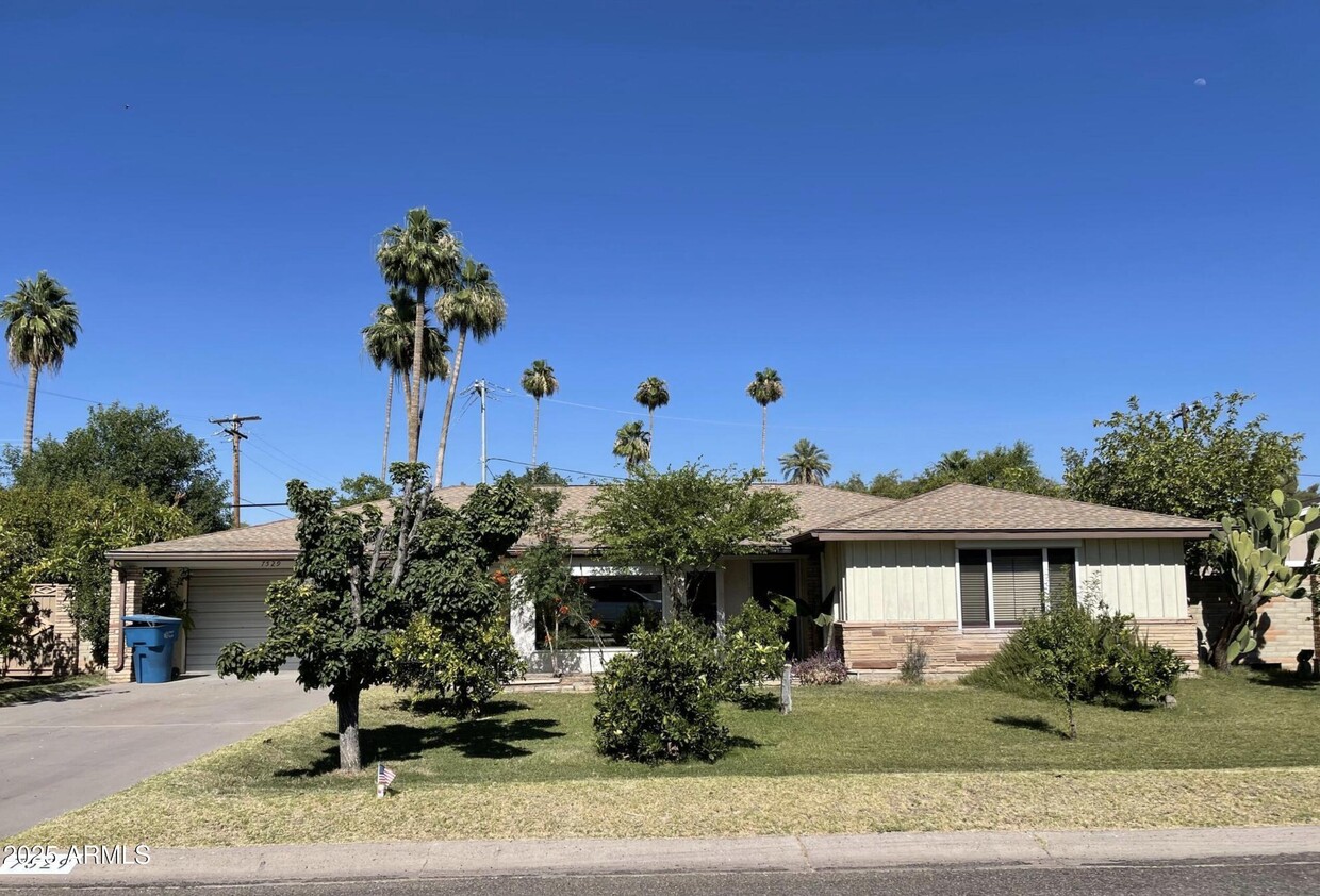 Foto principal - 7529 N 8th Ave