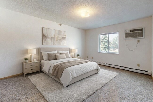 Building Photo - Heritage Park East