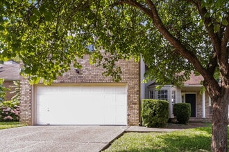 Building Photo - 3308 Milbridge Dr