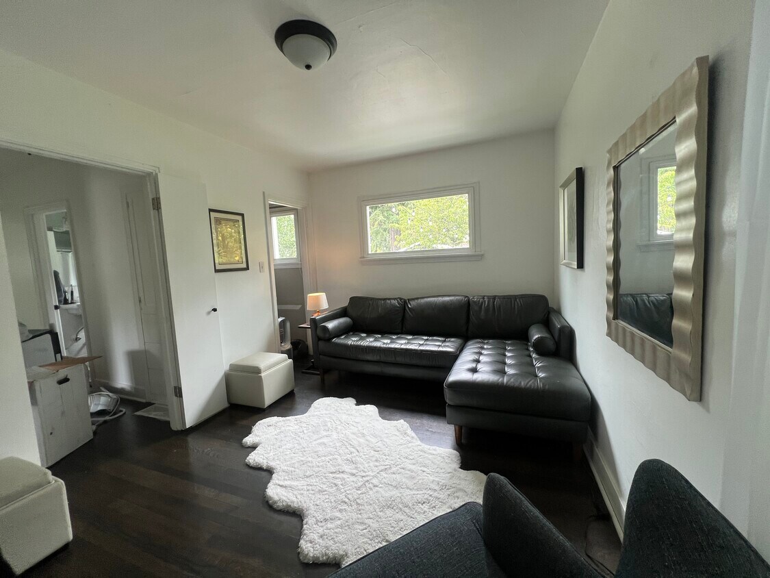 Foto principal - 943 N Alder St