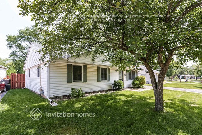 Foto del edificio - 808 Cypress Ln