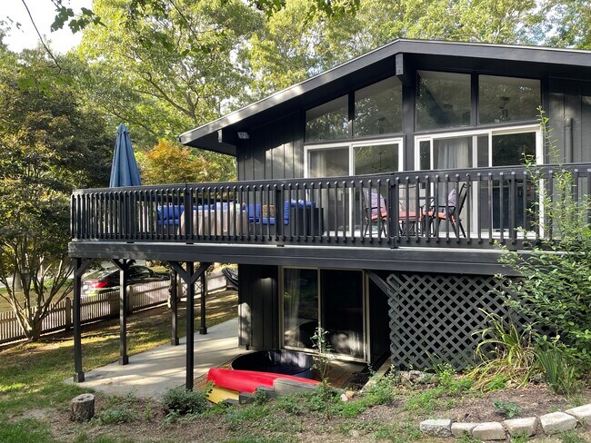Foto del edificio - 237 Old Mill Rd
