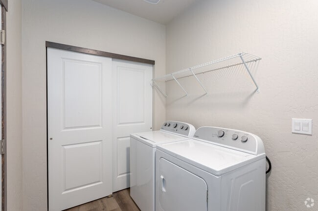 3BR, 2BA - 1,437SF - Thayer Cottages
