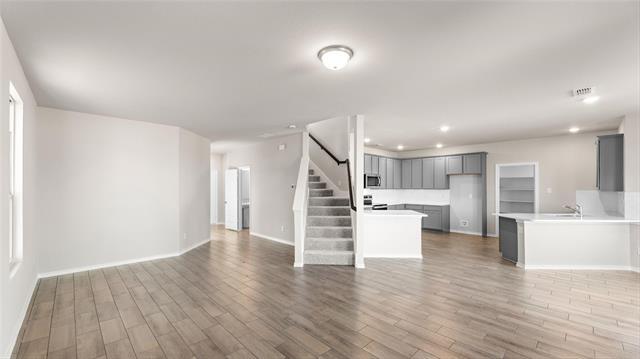 Building Photo - 948 Ravenwood Ln