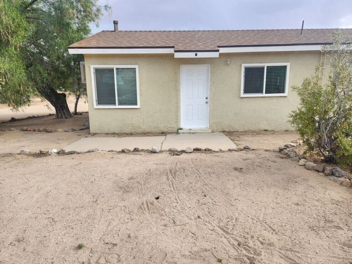 Primary Photo - Buena Vista Dr 71942
