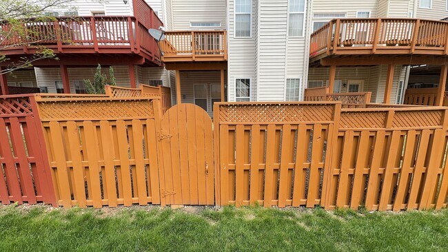 Foto del edificio - Fantastic 3 Bed 3.5 Interior Brick Townhom...