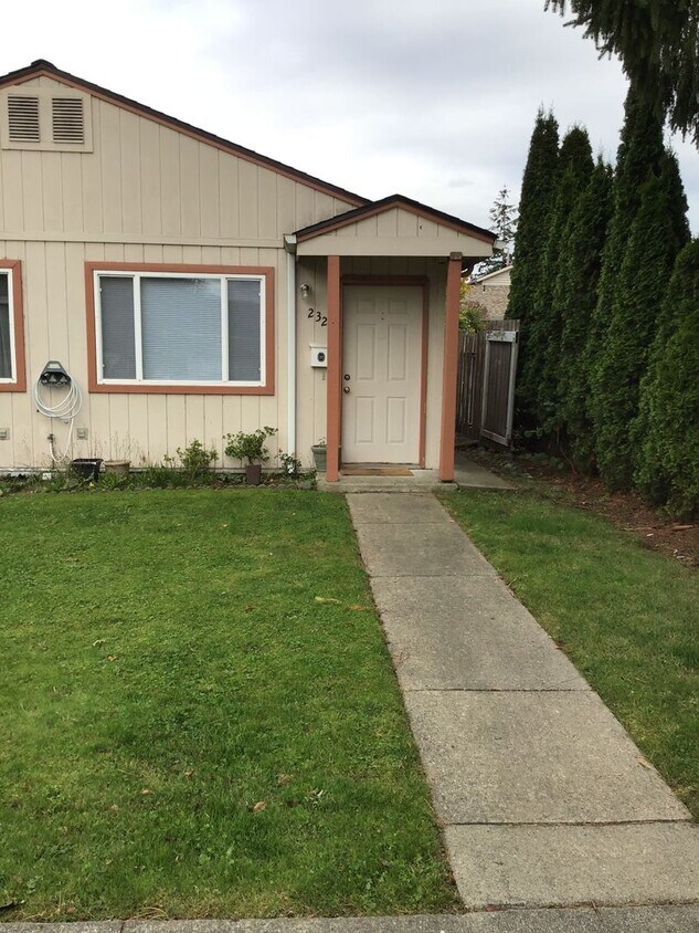 Foto principal - 2324-2324 Verona St