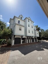 Building Photo - 4631 Grander Ct