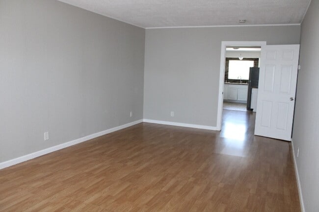 Foto del edificio - 1117 Palmer Ave