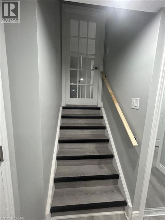 Photo du bâtiment - 228 Three Wood Dr