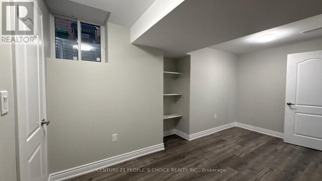 Building Photo - 24 Okanagan Dr