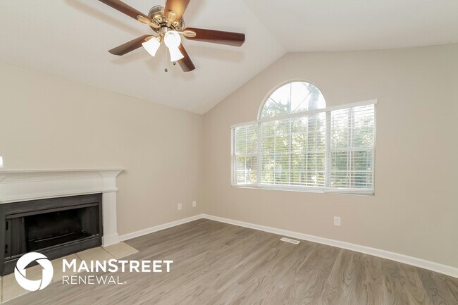 Foto del edificio - 336 Browning Cir