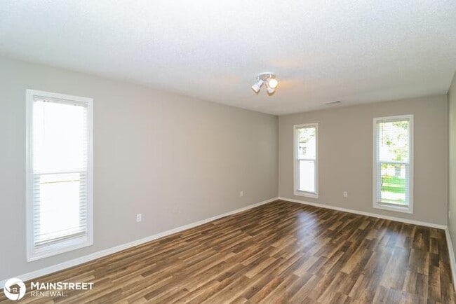 Building Photo - 2161 EVENINGVIEW RD, Memphis, TN 38134