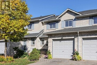 Building Photo - 2-42 Royalwood Ct