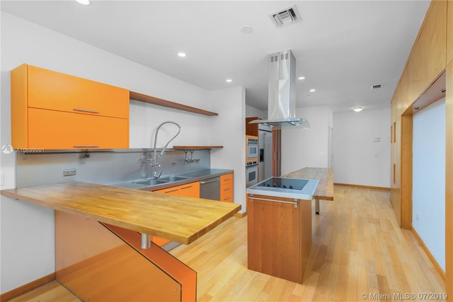 Foto del edificio - 1415 Sunset Harbour Dr