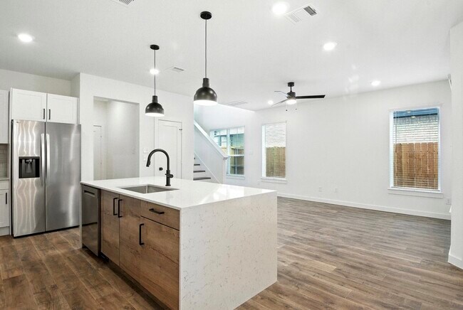 Foto del edificio - 1868 Dry Cherry Ln