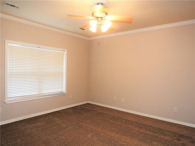 Foto del edificio - 1204 N 22nd Pl