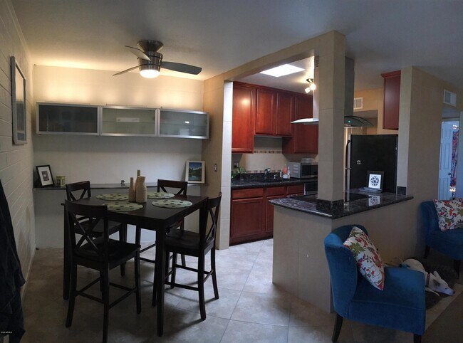 Foto del edificio - 4419 N 27th St